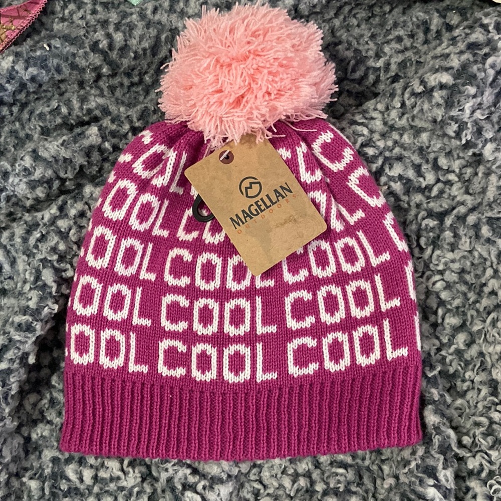 Magellan pink and white beanie